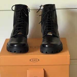Tod's Lug Sole Lace-Up Ankle Boot Black NWT